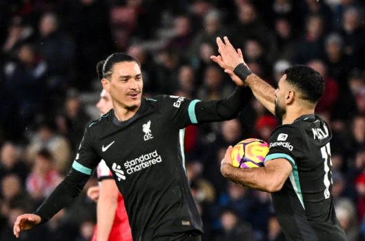 利物浦3-2南安普顿8分领跑 萨拉赫双响+点射索博斯洛伊破门