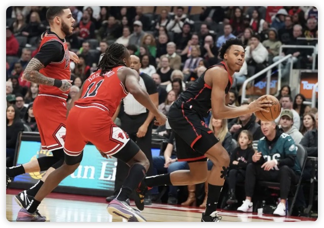 巴恩斯20+10+5 武切维奇21+12公牛客场力克猛龙