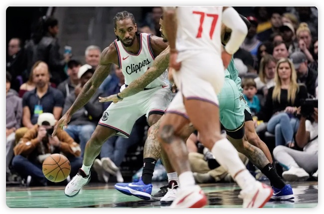 哈登14+10+5伦纳德21+9 快船客场击败黄蜂