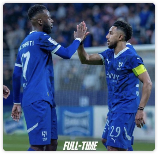 新月4-1波斯波利斯升第一 马尔科姆1传2射坎塞洛传射