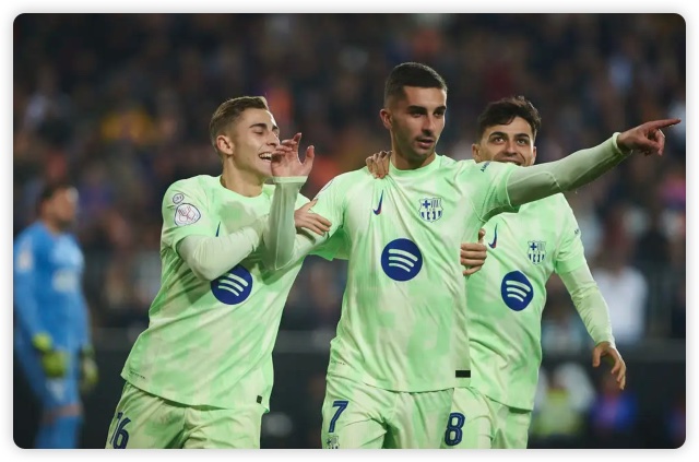 费兰半场戴帽亚马尔建功 巴萨5-0瓦伦西亚进4强