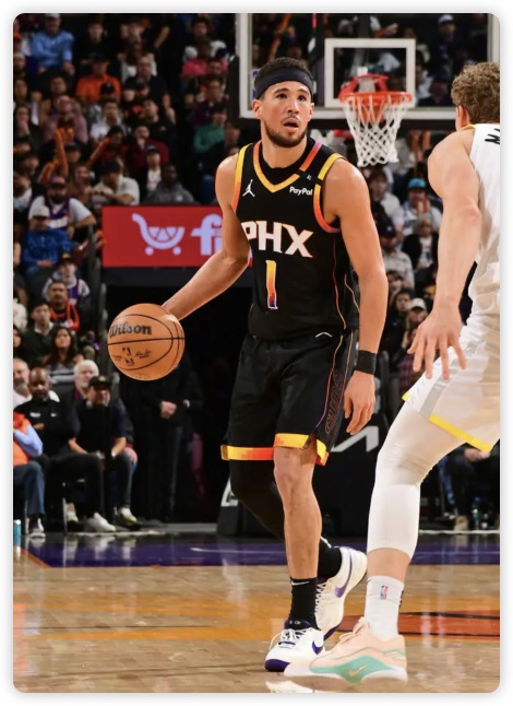 布克47+11马卡20分 阿伦关键三分太阳加时胜爵士