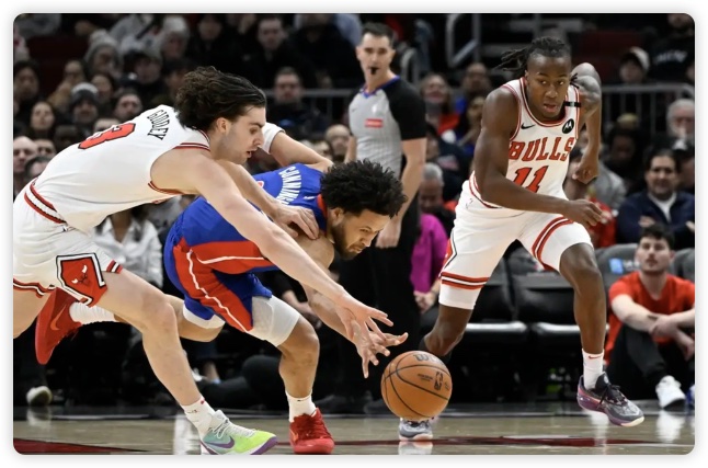 康宁汉姆29+7 奥萨尔19+7 武器22+13 活塞轻取公牛迎4连胜