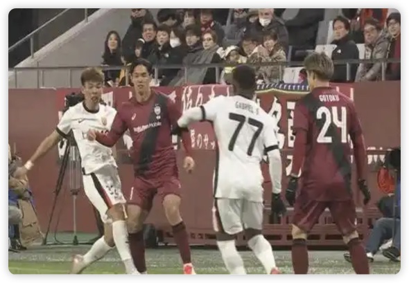 完败!海港0-4神户亚冠2轮不胜 张琳芃送点颜骏凌扑点&全场11扑救