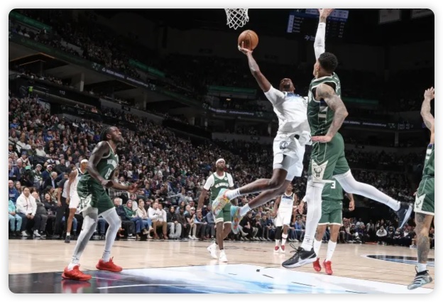 爱德华兹28+7库兹马两双 字母哥缺阵雄鹿胜森林狼