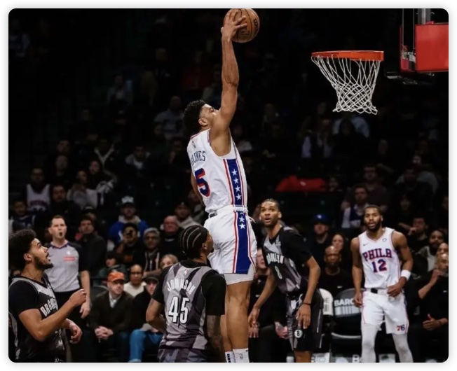 拉塞尔22+5乌布雷30分 乔治2分76人不敌篮网遭5连败 