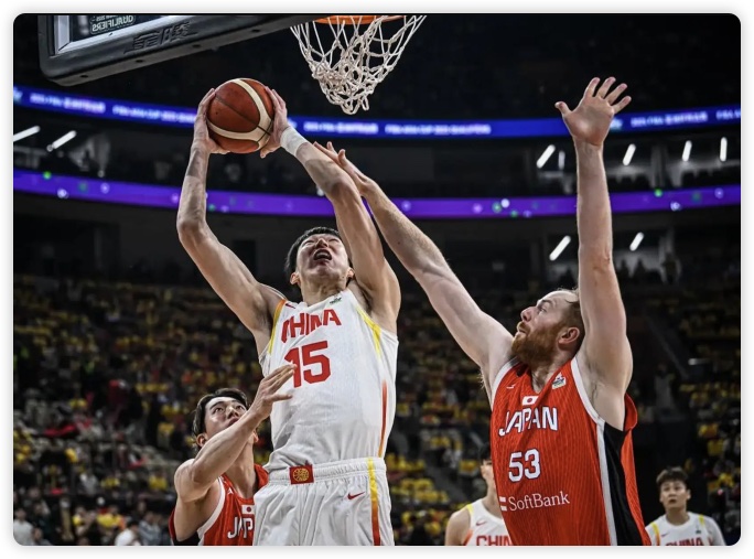 亚洲杯预选赛-中国队42分大胜日本队 胡金秋17+5 赵睿16+8+4