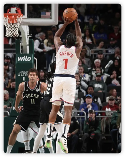 字母哥复出23分哈登24+8 伦纳德25分快船不敌雄鹿