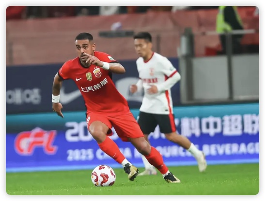 海港2-0送亚泰两连败 莱昂纳多造两球冯劲建功吴亚轲神扑