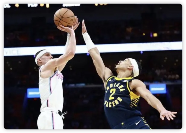 西亚卡姆36+6维金斯缺阵 希罗29+7热火灼伤步行者