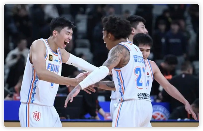 路易斯-金41分黎伊扬17助攻 福建胜同曦结束4连败