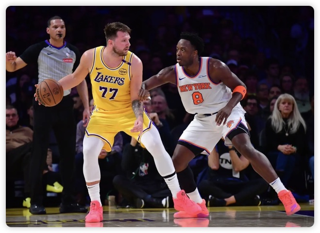 詹东同砍30+布伦森伤退 湖人加时胜尼克斯豪取8连胜