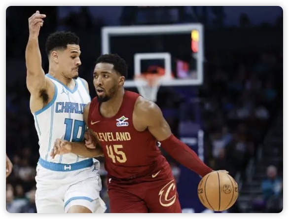 米切尔关键两罚不中仍赢球 小桥空砍生涯新高46分 骑士13连胜