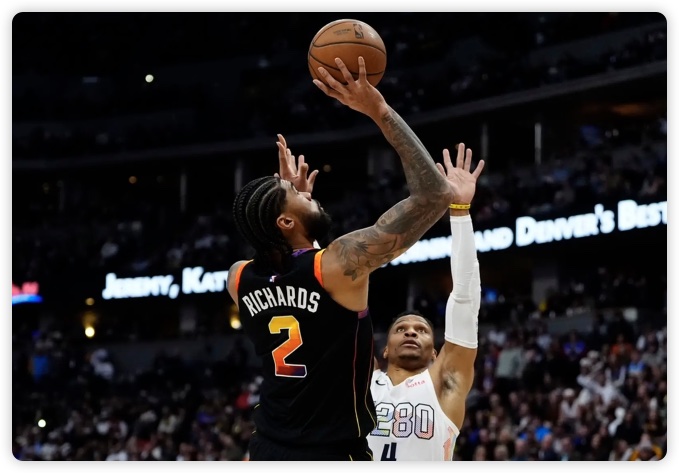 约基奇31+21+22历史首人 杜兰特29分掘金加时胜太阳