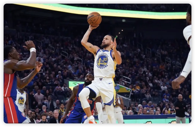 库里32分&2万5千分里程碑 追梦关键4分 CC31+5 勇士力克活塞