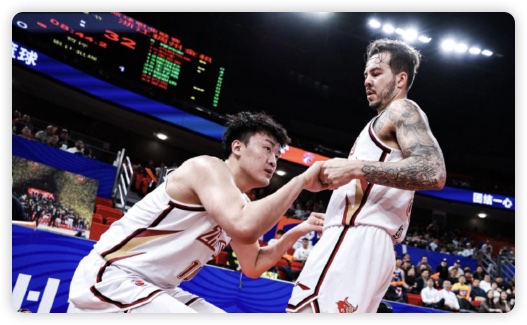 洛夫顿40+12 吴前被驱逐 浙江6人得分上双终结上海主场14连胜