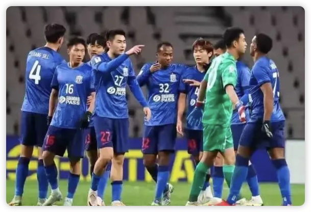 止步16强！申花0-4惨败川崎总比分1-4遭淘汰 鲍亚雄失近角+遭戏耍