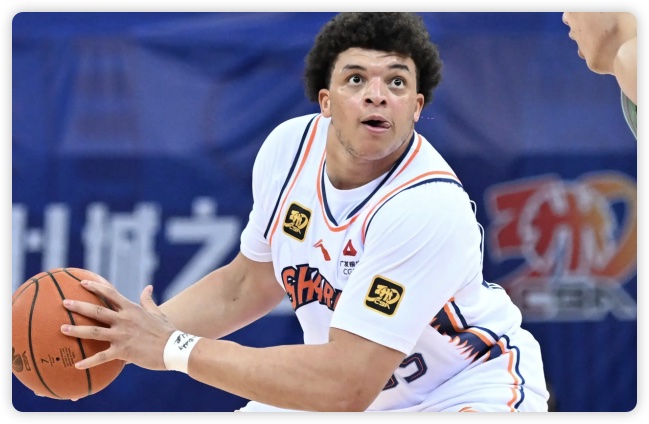 洛夫顿29+13+12琼斯空砍30+11+14 上海力克吉林