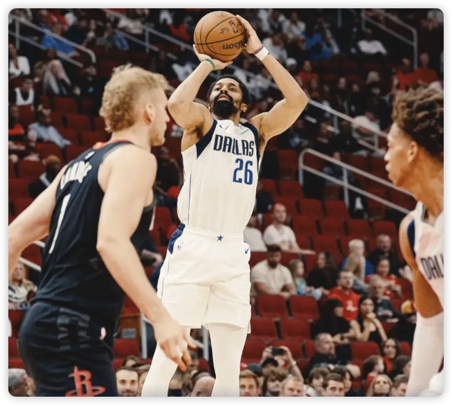 伊森生涯新高30分申京16+15 火箭37分大胜独行侠 