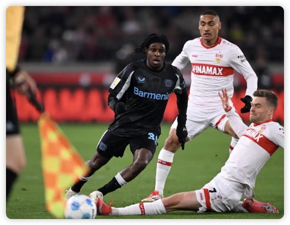 神奇剧本！勒沃库森连追3球4-3斯图加特落后拜仁6分 希克补时绝杀