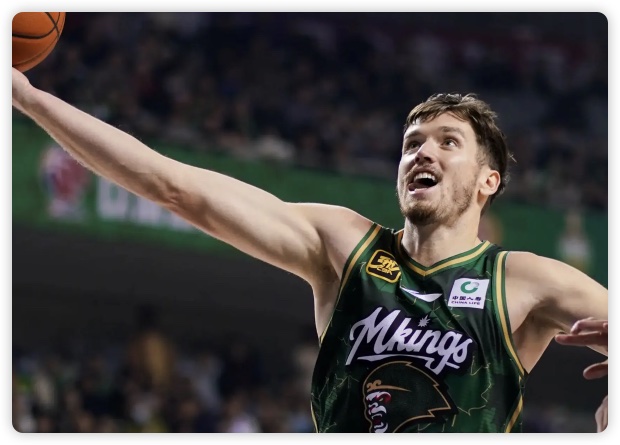 利夫31+12 戴维斯26+14 贝兹利20+19 同曦逆转广东首进季后赛