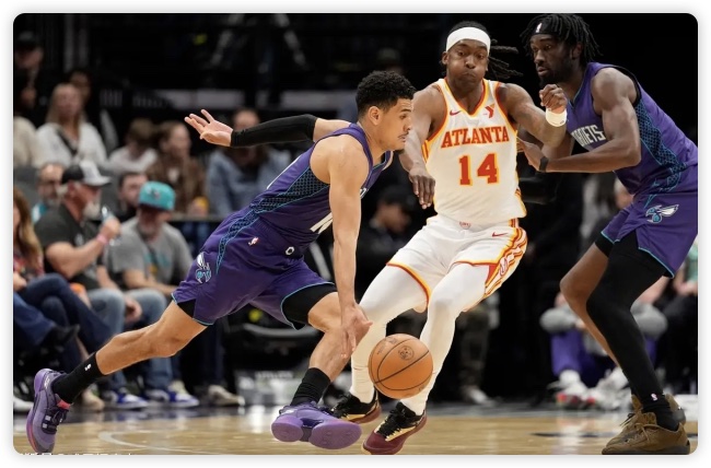 杨31+8 丹尼尔斯22+7+7 老鹰6人上双大胜黄蜂止两连败