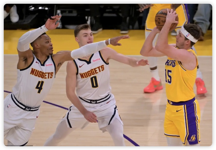 东契奇31+9+7约老师伤停 湖人三节灭悬念胜残阵掘金