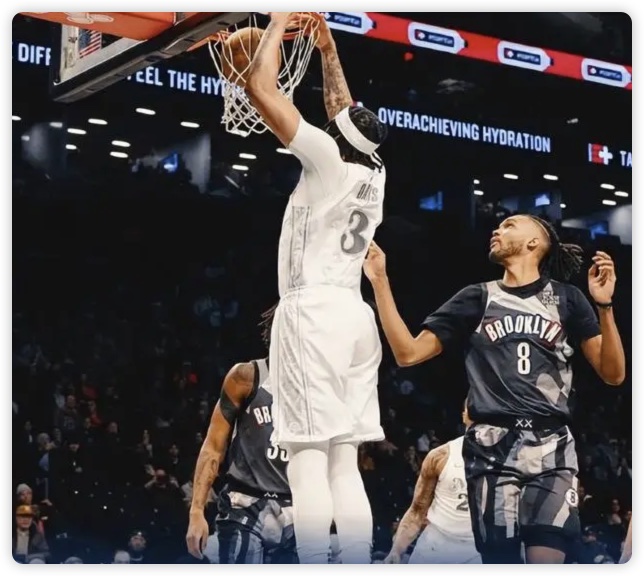 浓眉复出12+6填满数据栏 马绍尔22分 独行侠7人上双轻取篮网