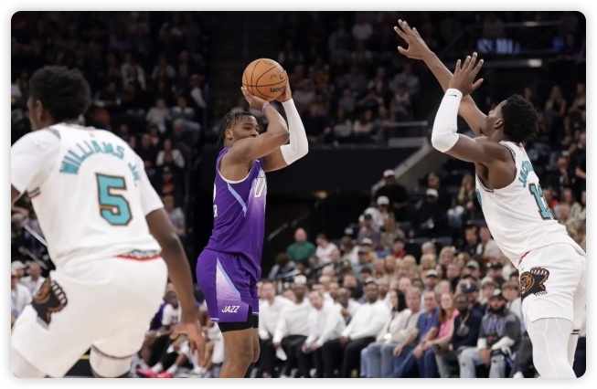 贝恩21分小皮彭16+10 莫兰特继续缺阵灰熊大胜爵士 