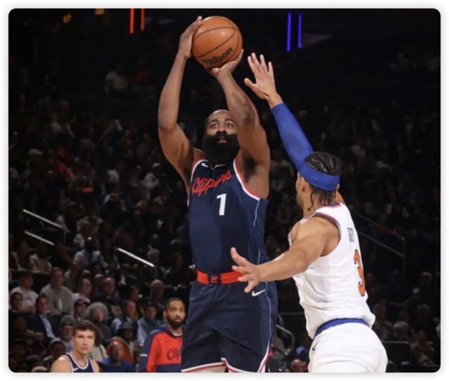 战神卡末节14分定胜局 哈登29+6+6&单节16分 快船双杀尼克斯