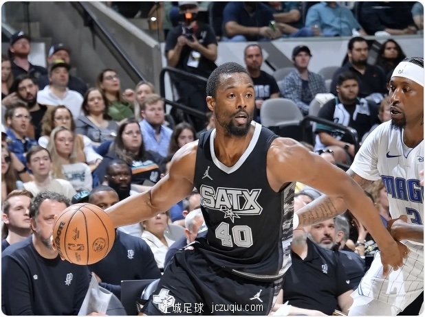 班凯罗24+10卡斯尔16+8+6 魔术送马刺5连败jczuqiu.com