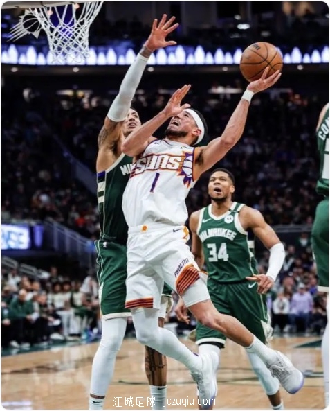 字母哥37+6+11布克空砍39+11 雄鹿送太阳4连败jczuqiu.com