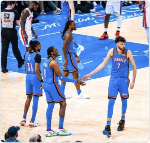亚历山大33+6霍姆格伦22+11 雷霆轻取活塞迎11连胜jczuqiu.com