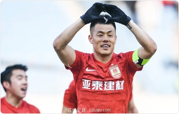 谭龙凌空斩帕拉西奥斯扳平 亚泰1-1三镇 jczuqiu.com