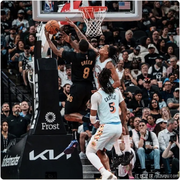 莫布利25+12巴恩斯23分&失绝杀 骑士1分险胜马刺jczuqiu.com