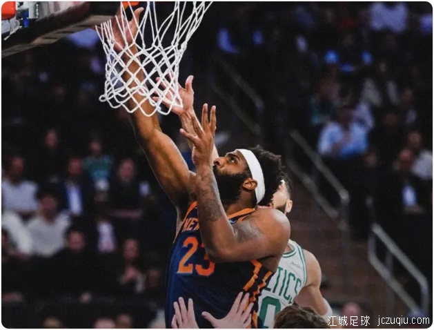 塔图姆32分神奇绝平 唐斯空砍34+14绿军加时胜尼克斯