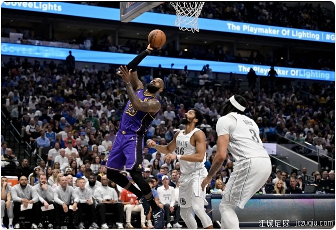 东契奇战旧主45+8老詹里程碑 浓眉两双湖人胜独行侠