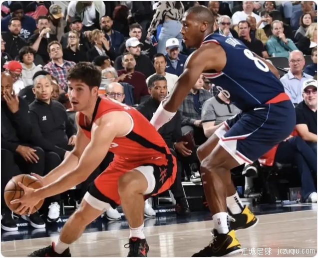 哈登35+10 小卡22+10 祖巴茨三双 快船击败残阵火箭取6连胜