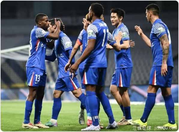 申花3-2逆转海牛登顶 特谢拉制胜朱辰杰送点 海牛仍未尝一胜