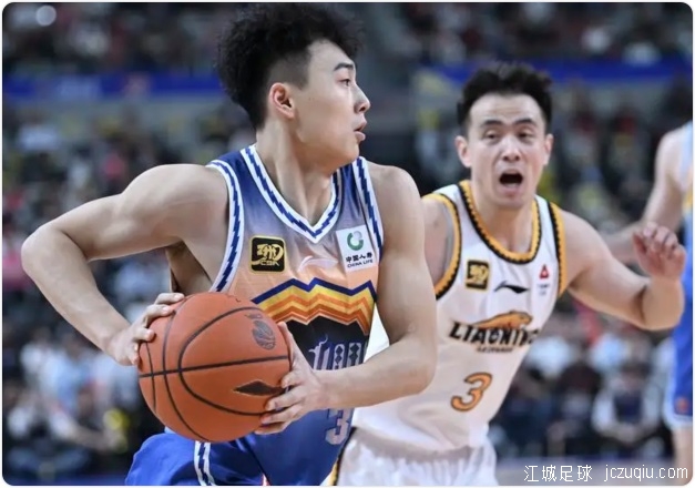 赵继伟22+5沙拉木16+7 辽宁3-0横扫新疆晋级四强