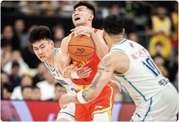 威瑟斯庞30分杨瀚森两双 青岛主场险胜2-1广厦