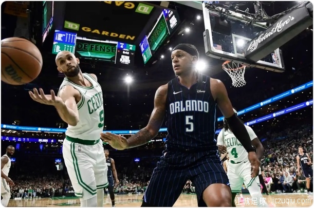 塔图姆17+14班凯罗36分 怀特30分绿军胜魔术取开门红 