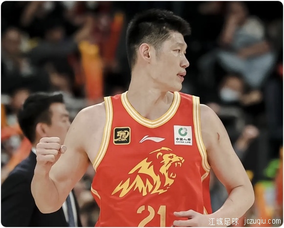 胡金秋15+5孙铭徽伤退 广厦大胜辽宁获开门红