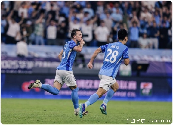 马莱莱点射卡尔采夫85分钟救主 新鹏城1-1险平英博 