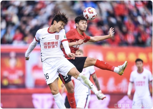 7轮不败！蓉城2-1亚泰先赛积分追平申花 韦世豪破门贝里奇建功