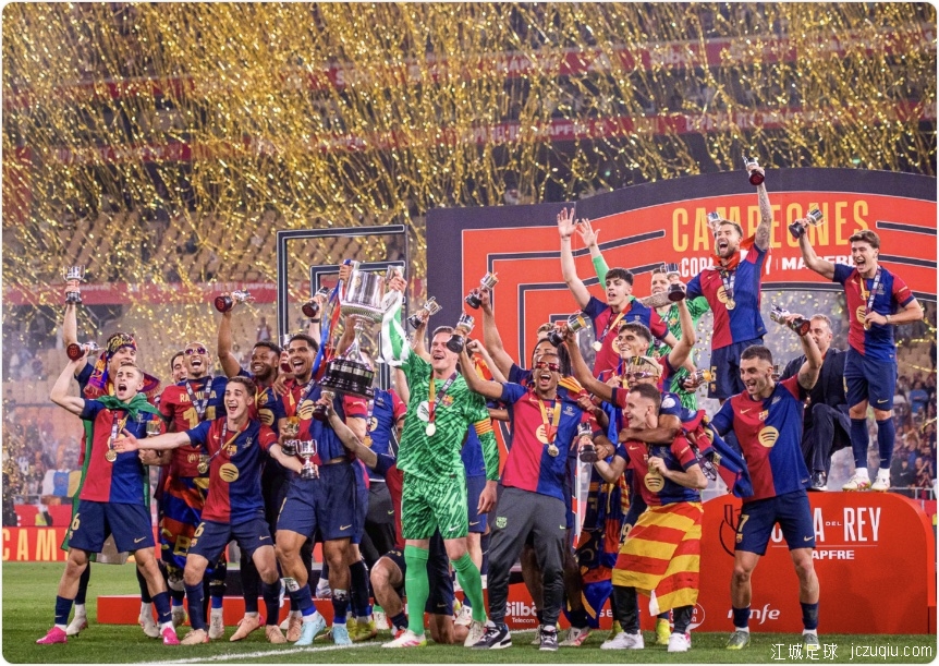 姆巴佩替补破门孔德加时绝杀 巴萨3-2皇马夺冠 