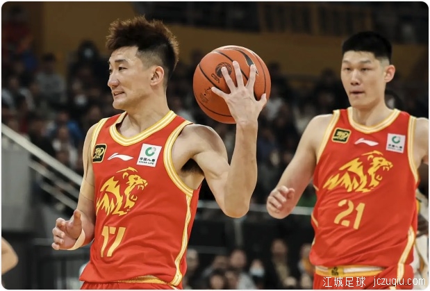 广厦3-0横扫辽宁进总决赛！胡金秋36+10赵继伟17+6 