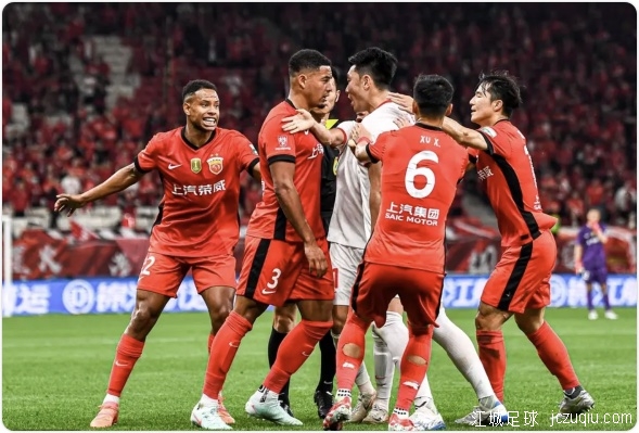 海港3-1海牛距榜首3分 三外援破门蒋光太送点蒯纪闻发挥亮眼