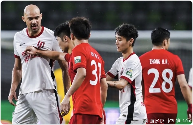 韦世豪传射杨明洋破门 蓉城4-0梅州紧追申花