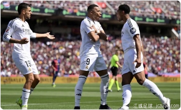 赛季四杀！西甲-姆巴佩戴帽拉菲2球 巴萨4-3皇马7分领跑 